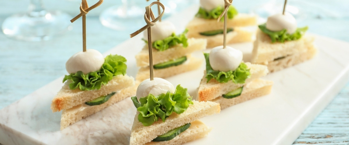 DIY Wedding Sandwich Station - level up presentation