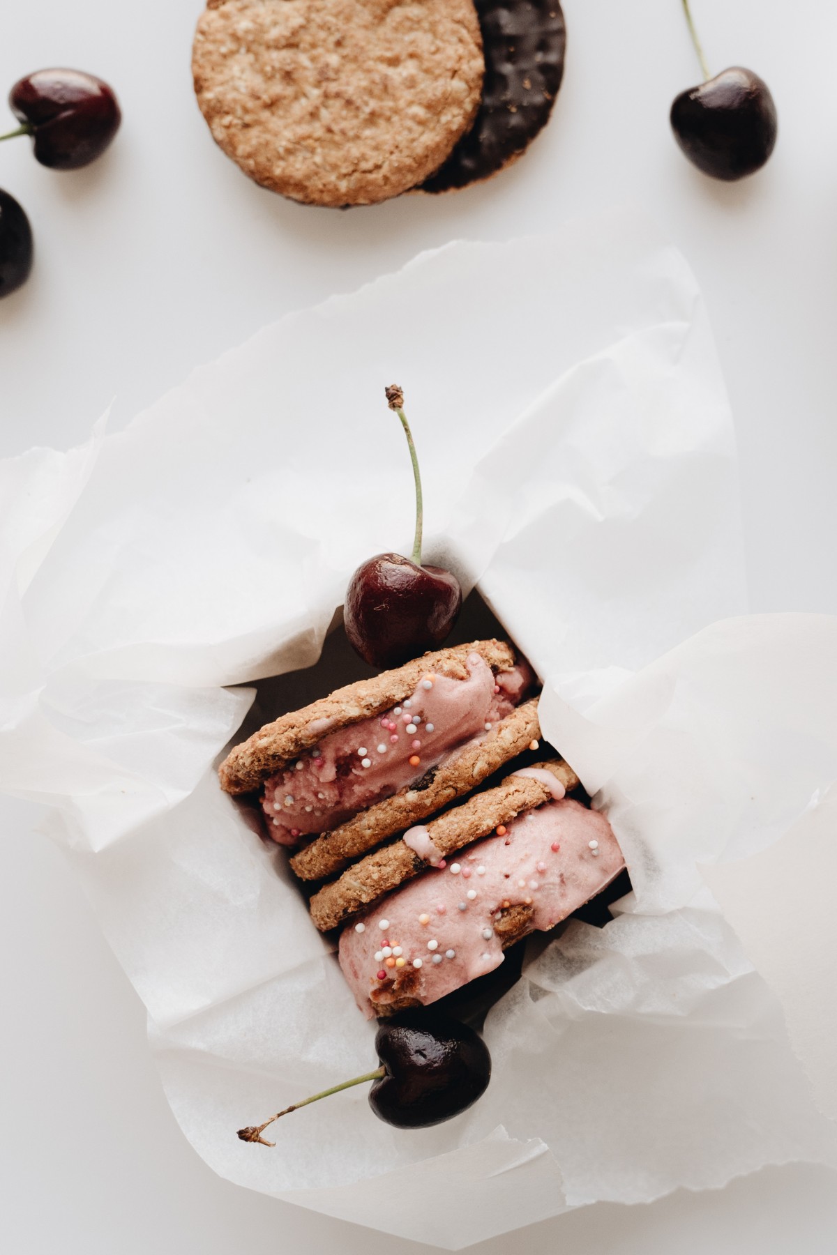 Cookie Dessert Station Wedding: DIY Guide