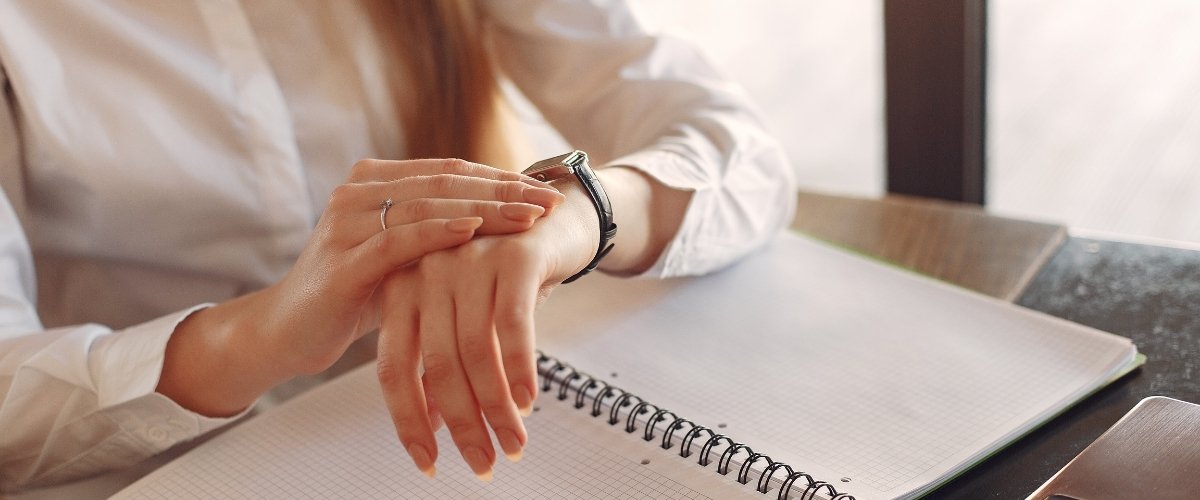 5. Create Realistic Timelines time saving wedding planning tips
