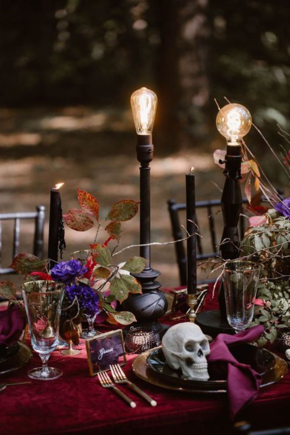 DIY Halloween Wedding Ideas: Tips