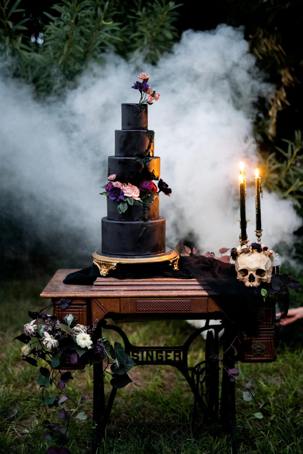 DIY Halloween Wedding Ideas: Tips