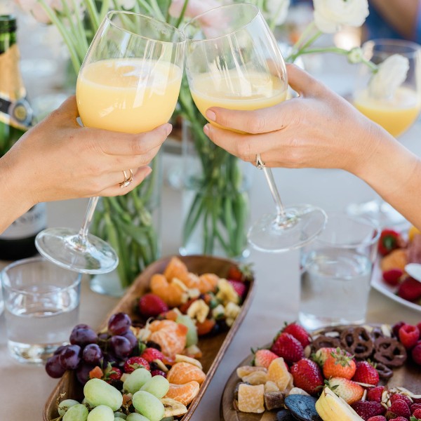 Best Christmas Gift Ideas for Bride to Be - Sunday Mimosas