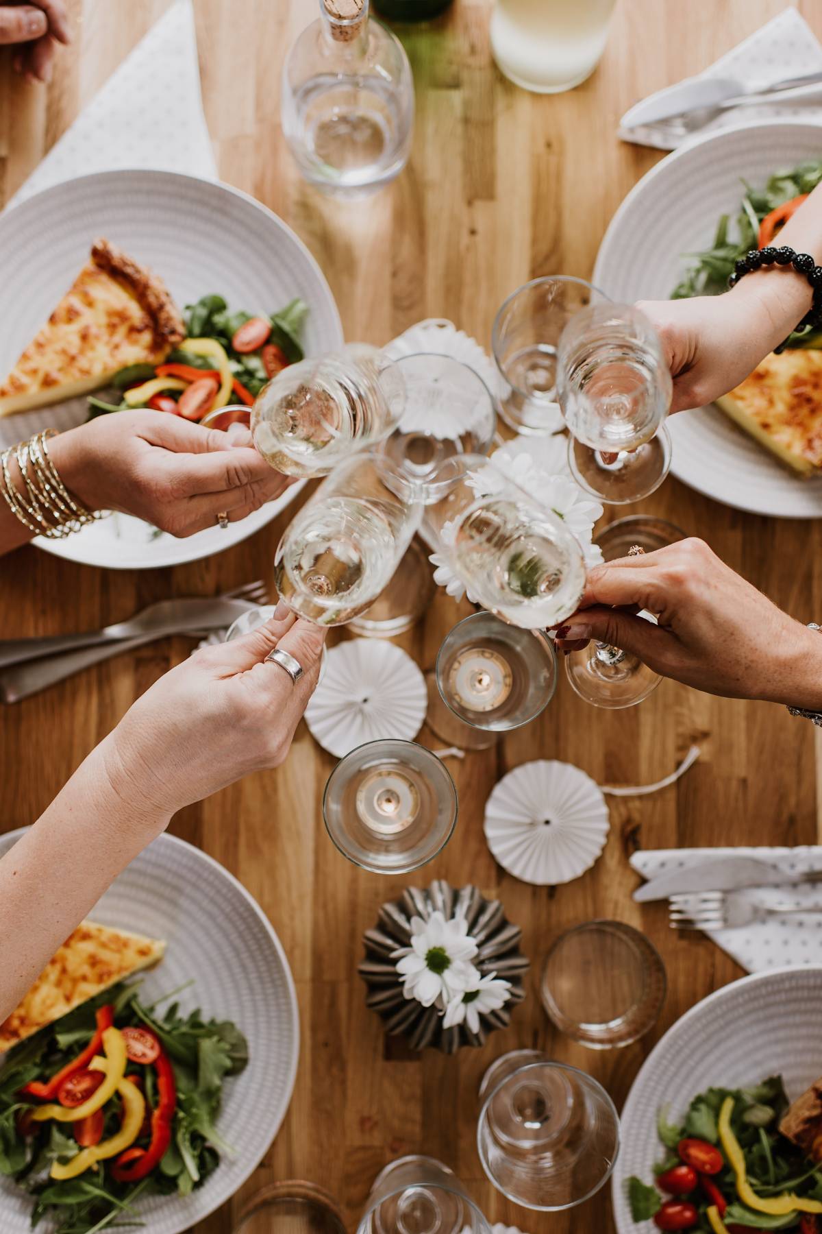 How to Plan a BRIDAL SHOWER (Budget-Friendly)