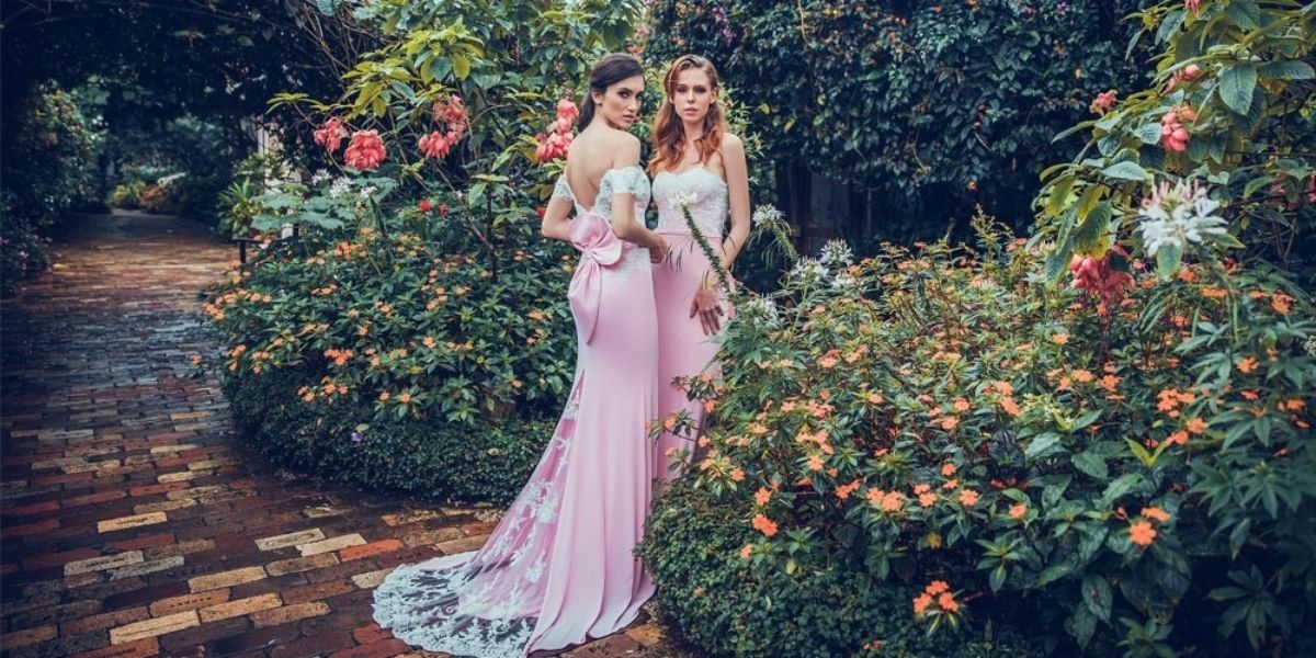 Bridesmaids Dresses: Sexy Style - off shoulders