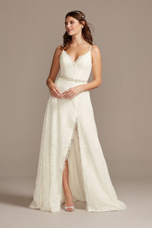 4. Leaf Pattern Lace Slit Skirt A-Line Wedding Dress