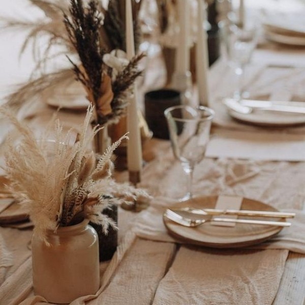 Cheap DIY Wedding Centerpiece: Easy Ideas