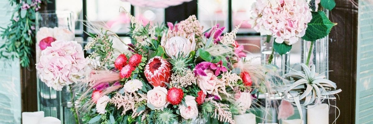 Why Wedding Flowers are Expensive - tips