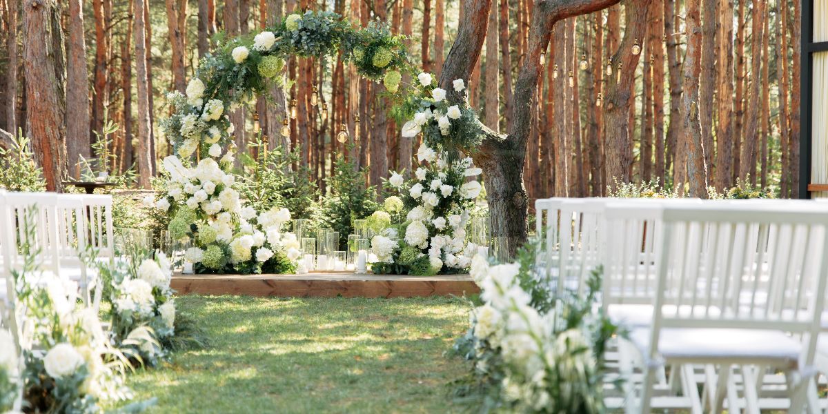 Tented Wedding Checklist | Outdoor | Guide & Tips