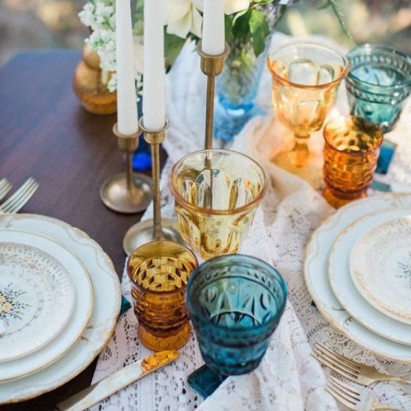 Easy Ways To Elevate Your Wedding Tablescape - colored goblets