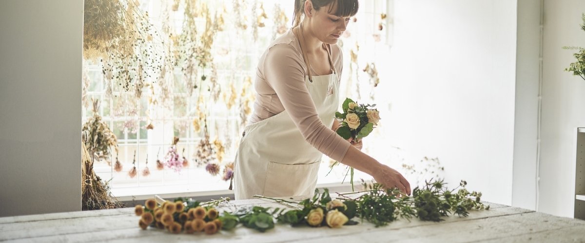 Do I Need A Wedding Planner? | Why You Should Hire A Wedding Planner - vendor management