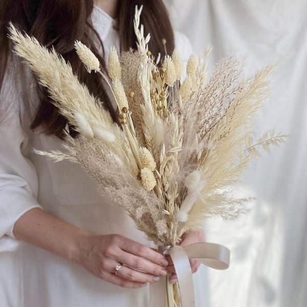 Cheap Wedding Bouquets - dried pampas
