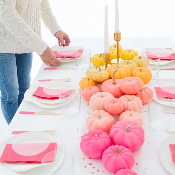 DIY Thanksgiving Decor - kids table