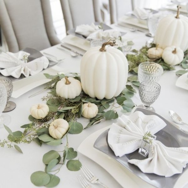 DIY Thanksgiving Decor - white pumpkin and greenery