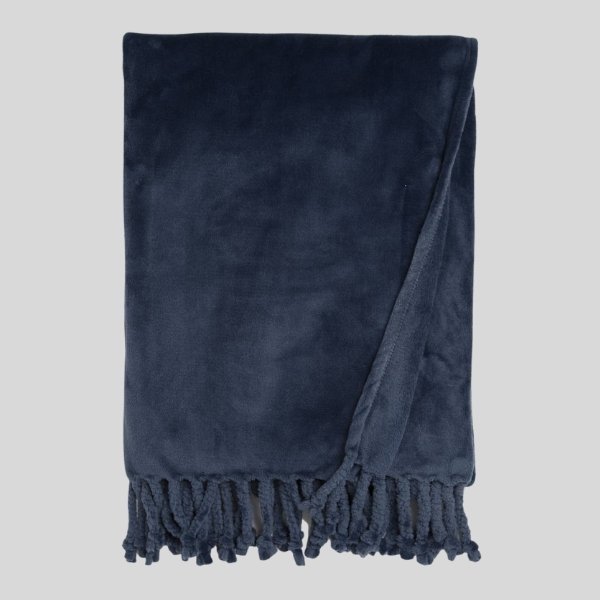 Thanksgiving Host Gift Ideas - throw blankets