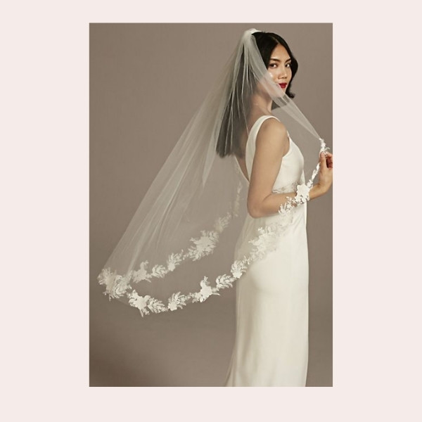 Wedding Accessories You Didn’t Think You Need - veil with sequins