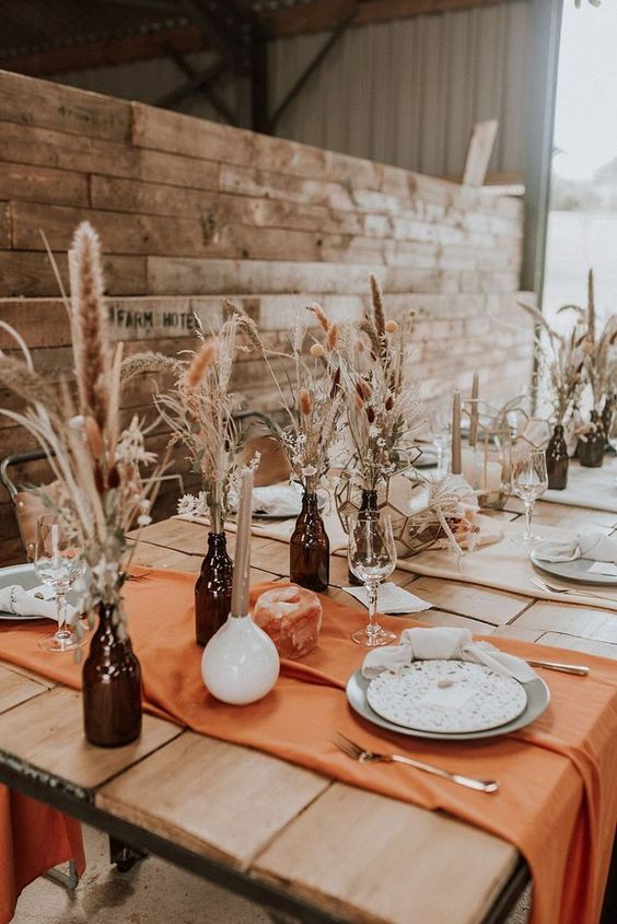 Easy + Elegant Rectangular Table Wedding Centerpiece Ideas. - dried flowers