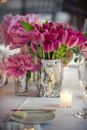Easy + Elegant Rectangular Table Wedding Centerpiece Ideas. - floral grouping