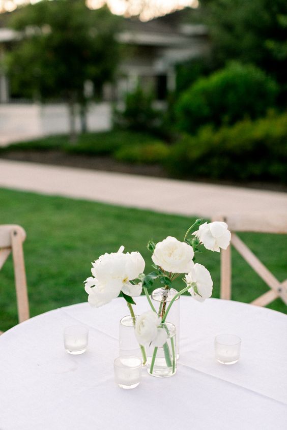 Bud Vase Centerpiece Ideas - peonies