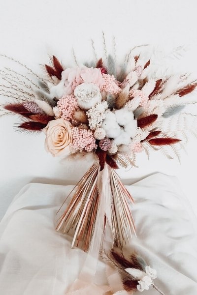 Dried Flower Bouquet Wedding - red and pink
