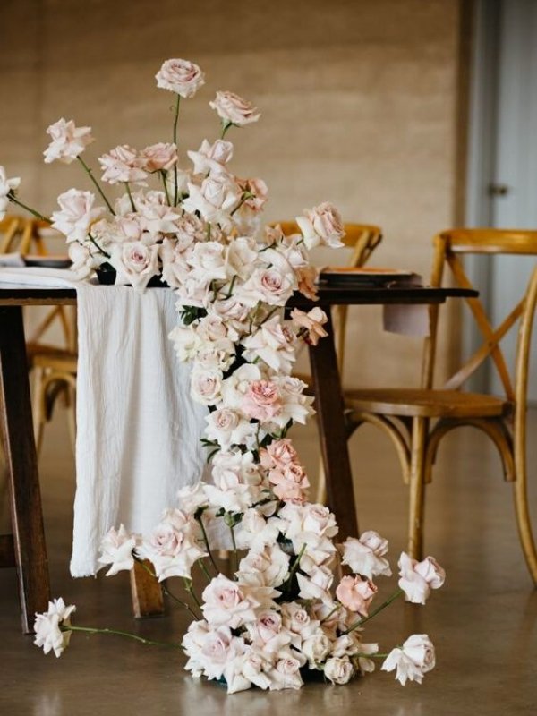 Champagne and Neutral Wedding Inspirations - centerpieces