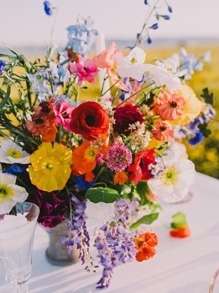 Bold + Bright Flower Centerpiece Ideas. Part 1.