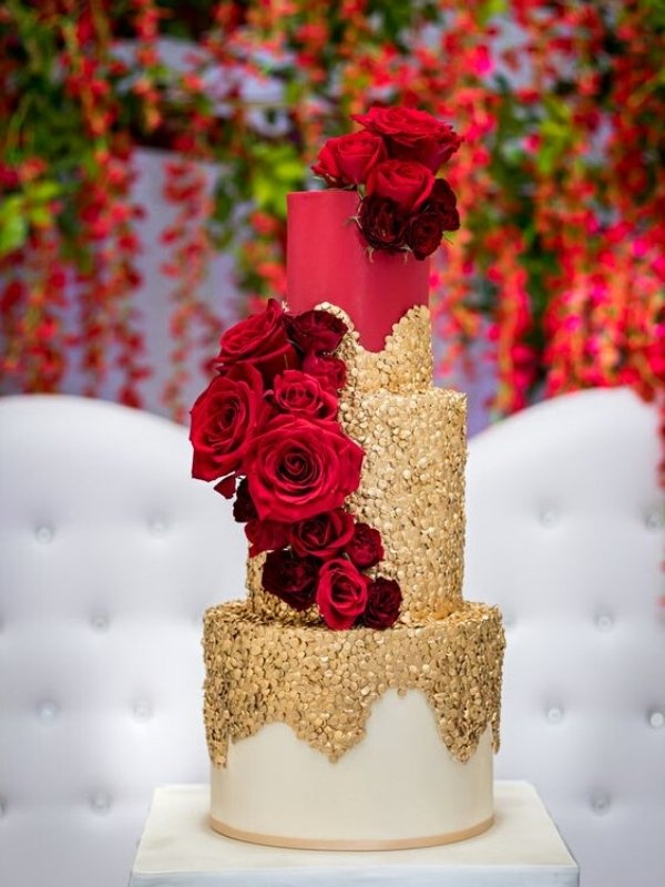 Red and Gold Wedding Inspirations - wedding cake