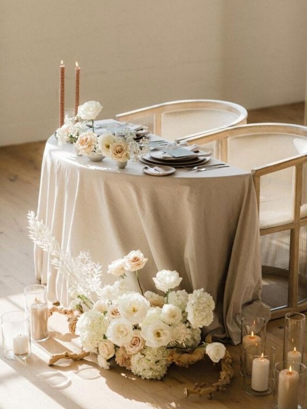 Champagne and Neutral Wedding Inspirations - linen sweetheart table