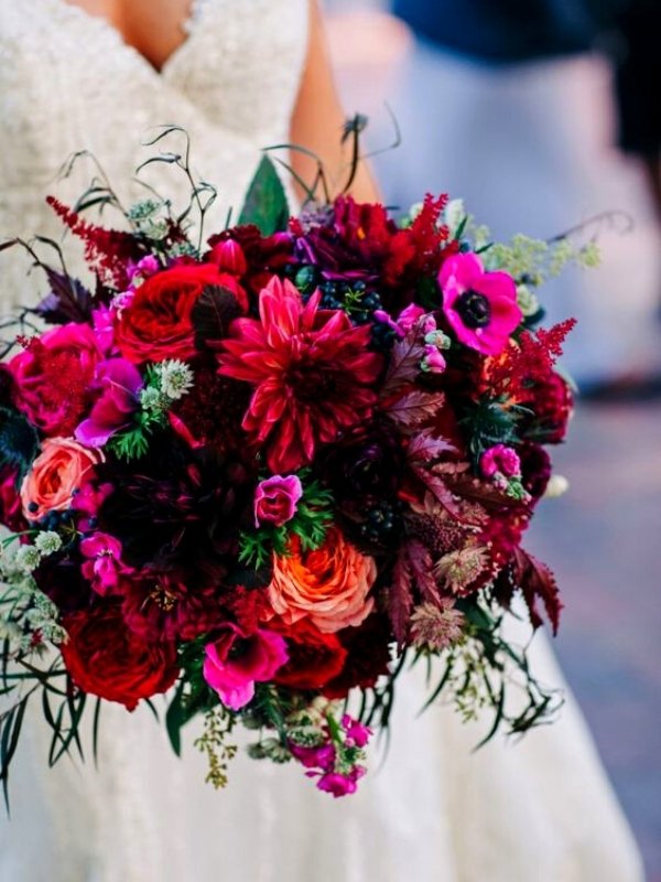 Jewel Toned Wedding Inspirations - moody bouquet