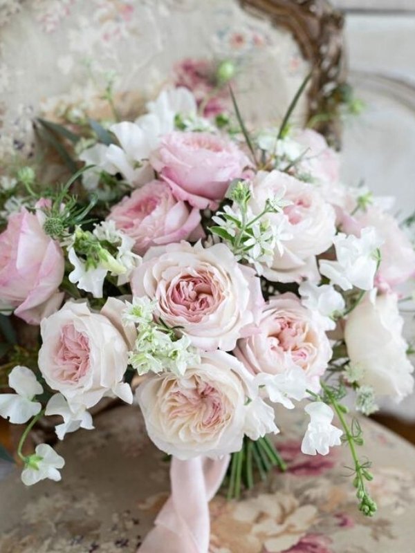Pastel Pink Wedding Ideas - garden roses