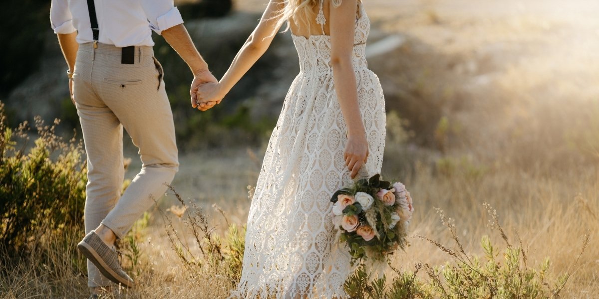 Planning A Wedding: Top 10 Things to Expect - outdoor