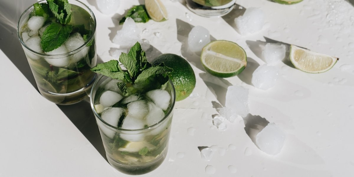 Easy DIY Cocktail Recipes: Top 10 - mojito