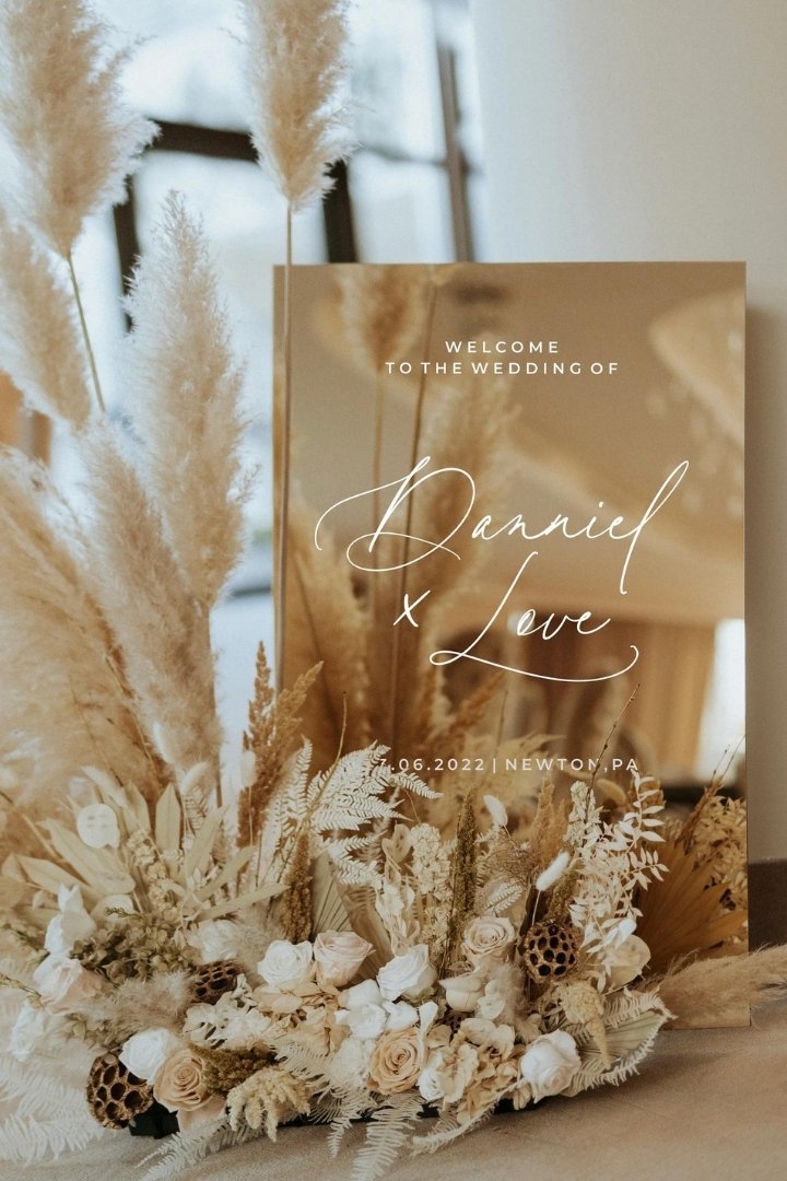 Gold and White Wedding Decor Inspiration