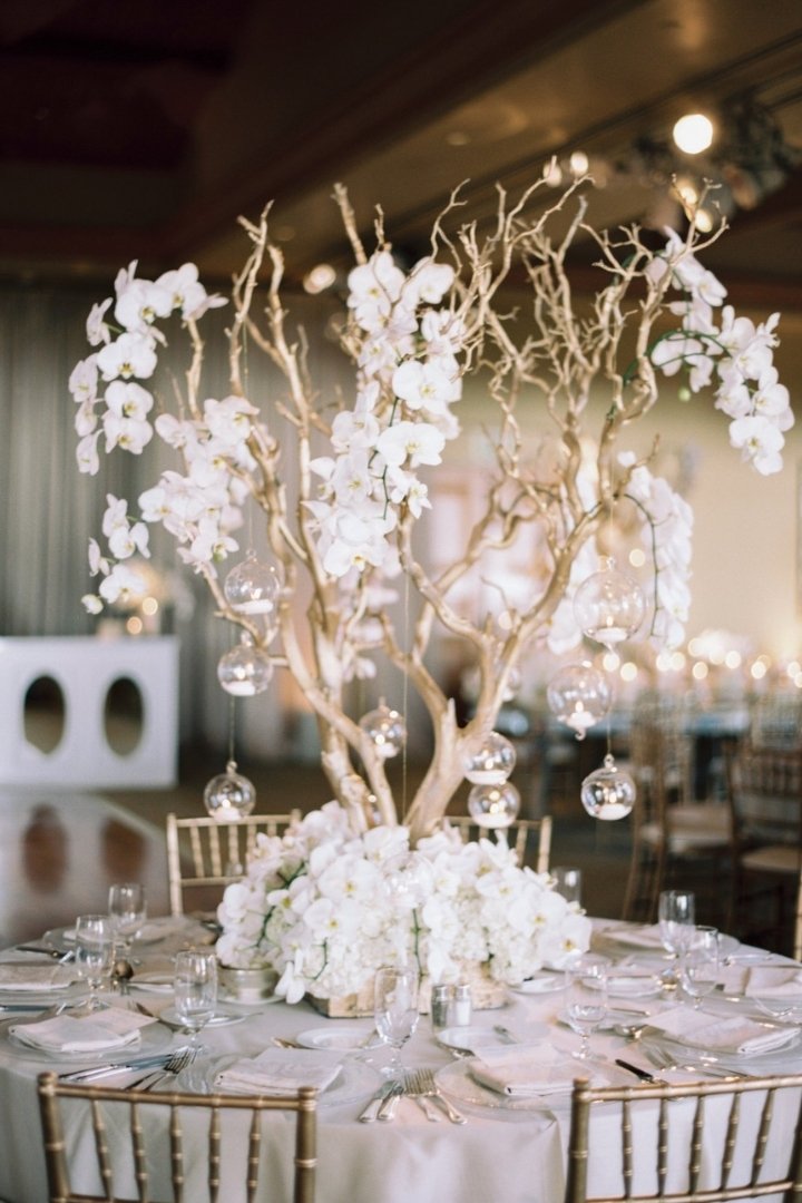 Gold and White Wedding Decor Inspiration