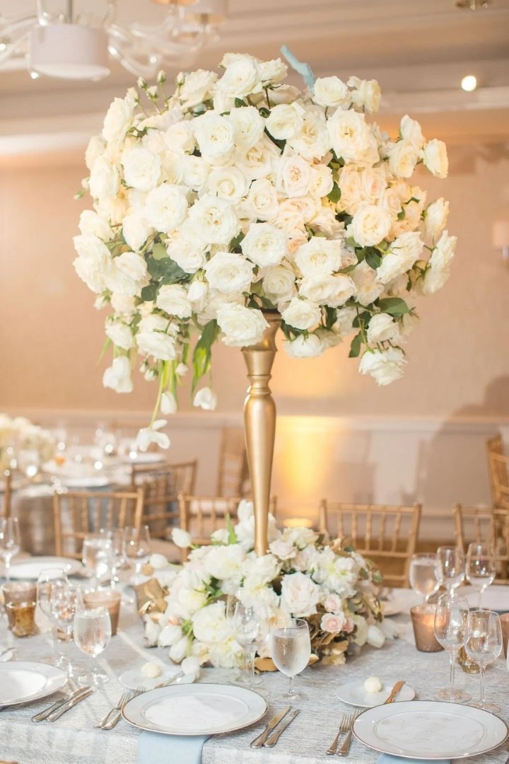 Gold and White Wedding Decor Inspiration