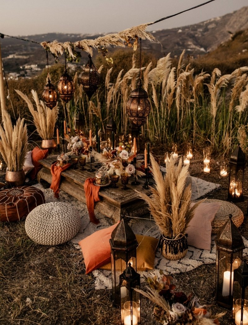 Boho Chic Wedding Decor Ideas - picnic