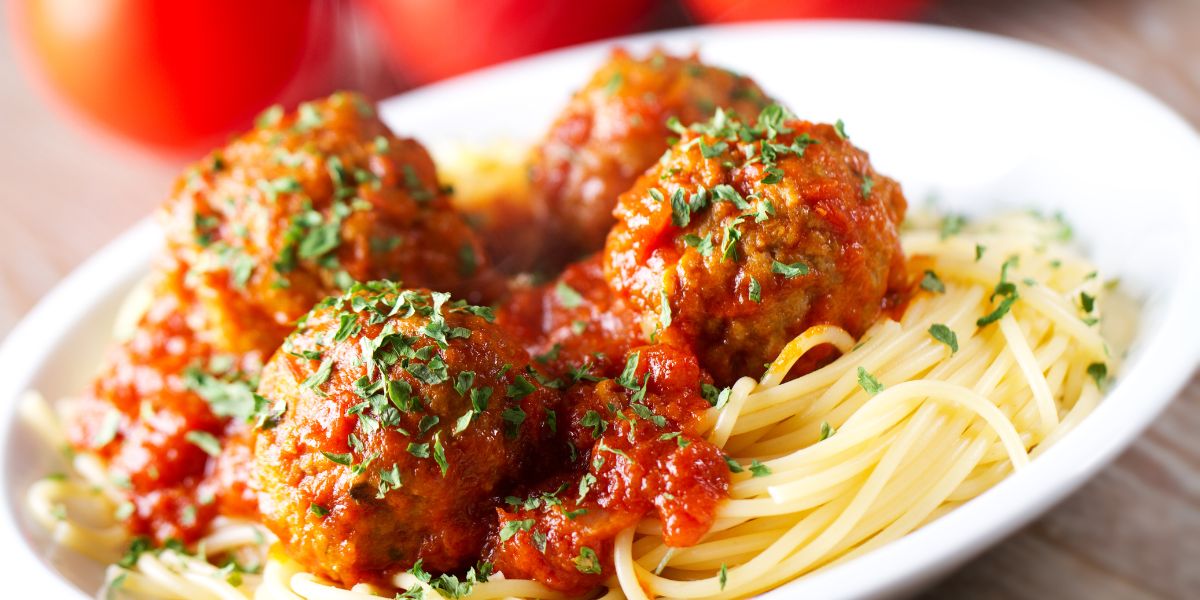 Easy One Pot Recipes For Entertaining (Slow Cooker): Top 7 - spaghetti