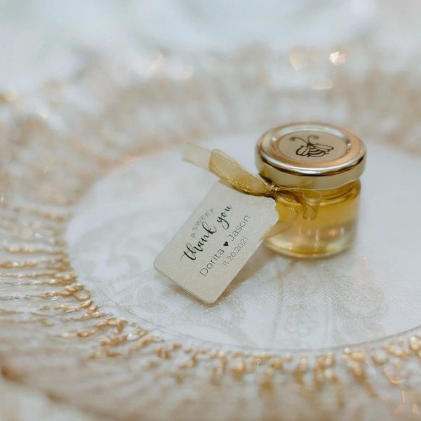 Wedding Favors Under $5 That Your Guests Will Love - honey