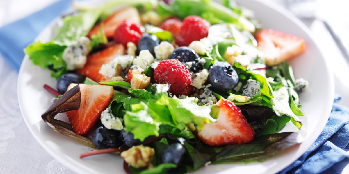 Easy Salad Recipes: Top 10 - berry tossed salad