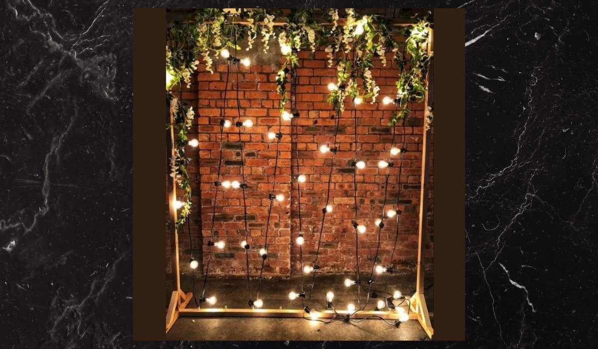 DIY Wedding Photobooth - string lights