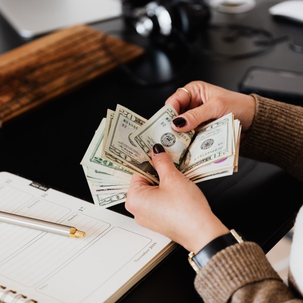 How To Set A Wedding Budget