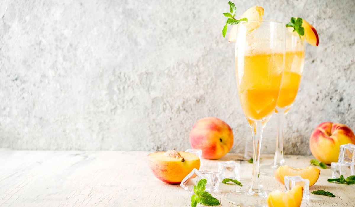 Easy Summer Drinks Your Guests Will Love: Top 15