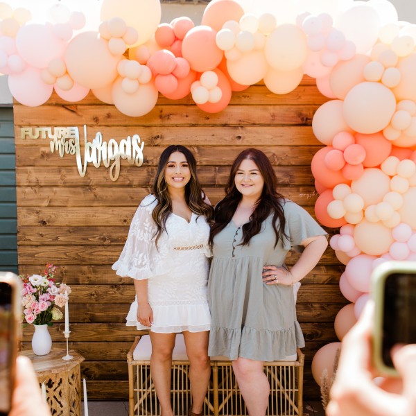 How To Plan A Bridal Shower: 10 Tips