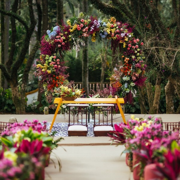 When Should We Do Family Photos At The Wedding? Plus Location Ideas
