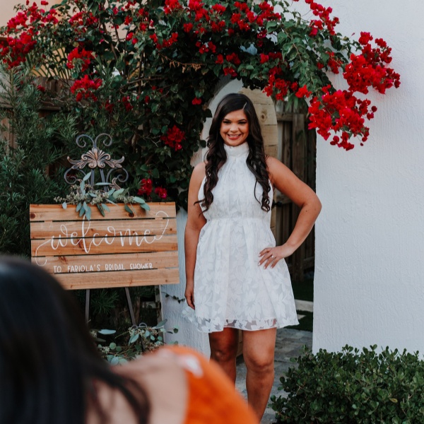 Bridal Shower Etiquette: Do’s and Don’ts for Hosts and Guests