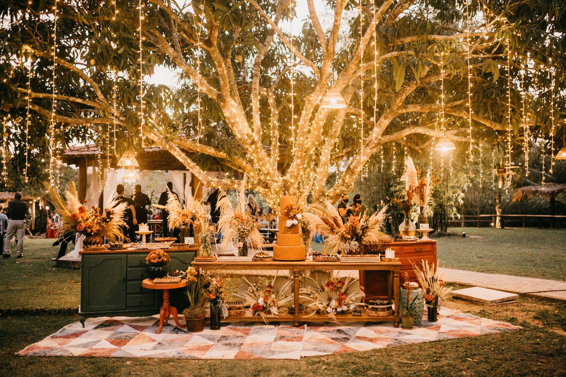 Wedding Planning Hacks: 30 DIY Checklist To Save Money