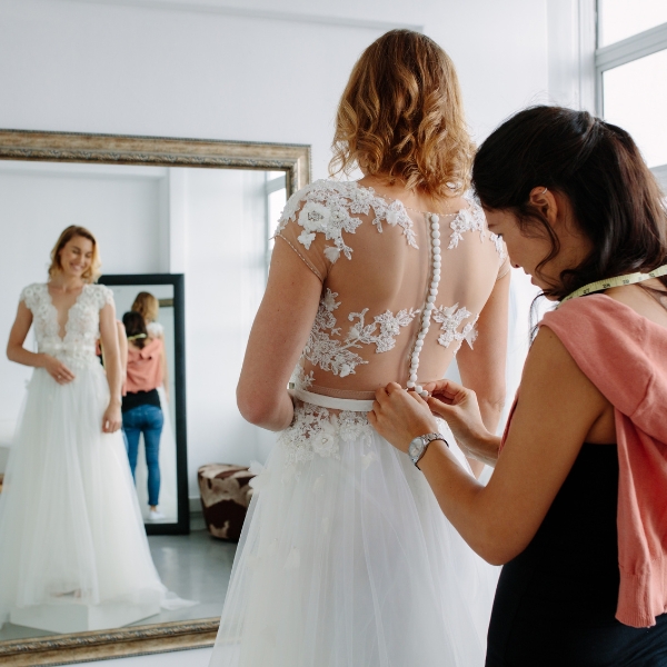What to Ask Your Bridal Shop Stylist