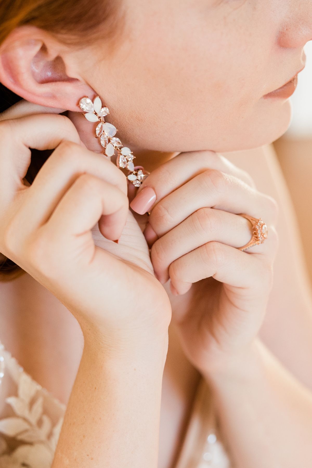 How To Choose Wedding Earrings