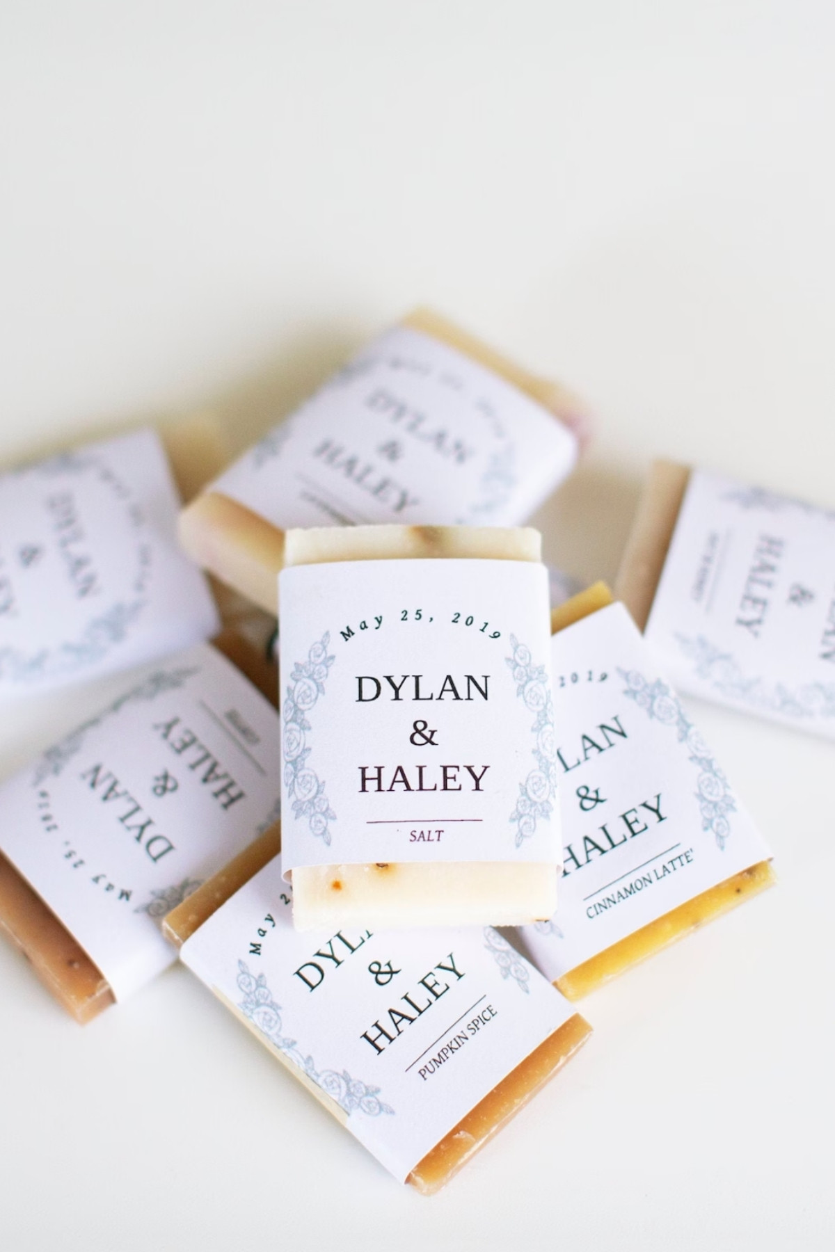Save Money On Wedding Favors: How To