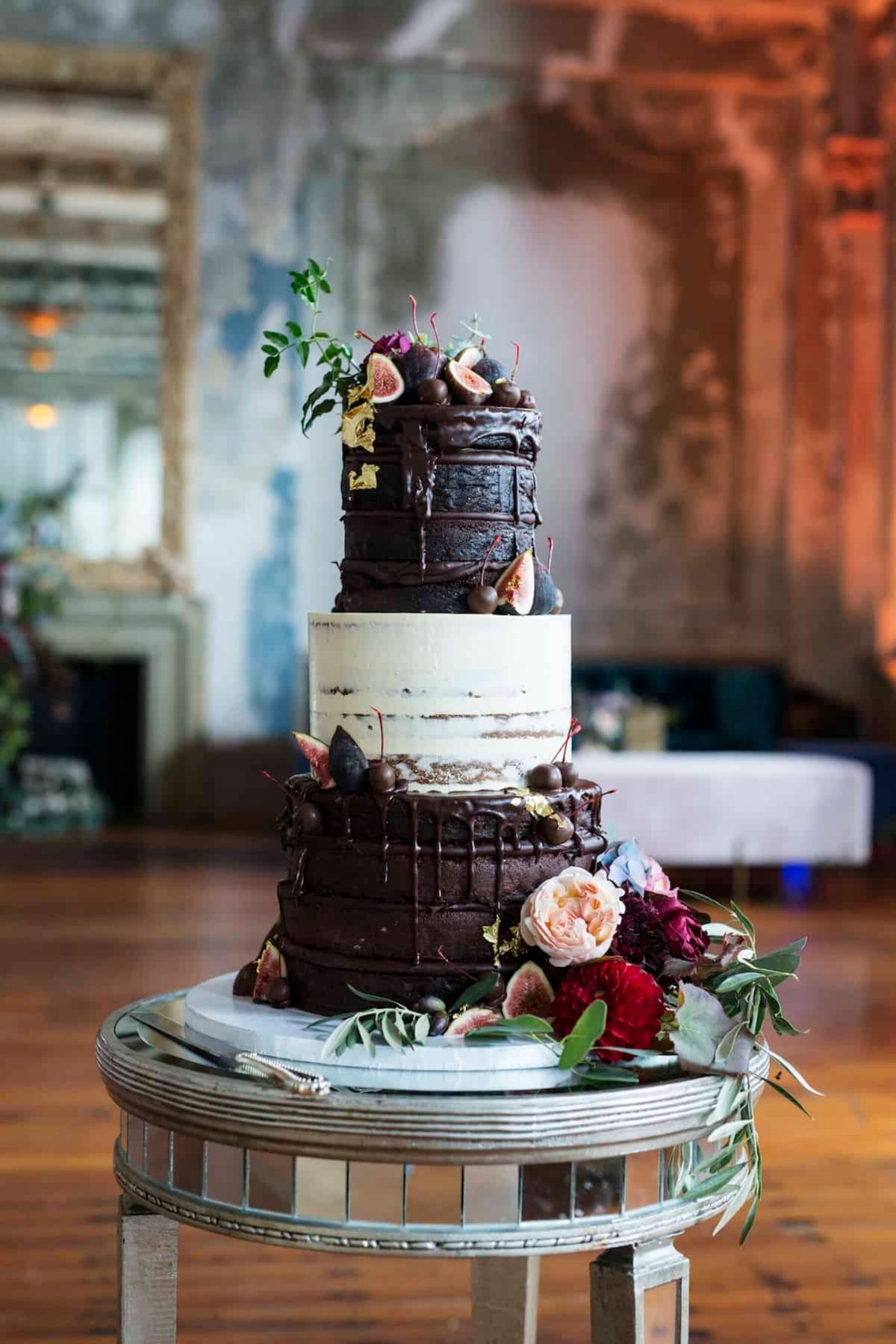 Best Wedding Cake Flavors - chocolate