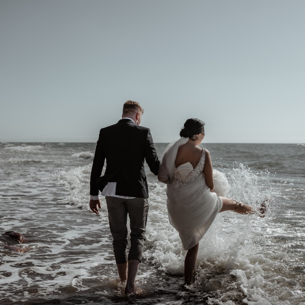 Do Wedding Planners Save You Money?